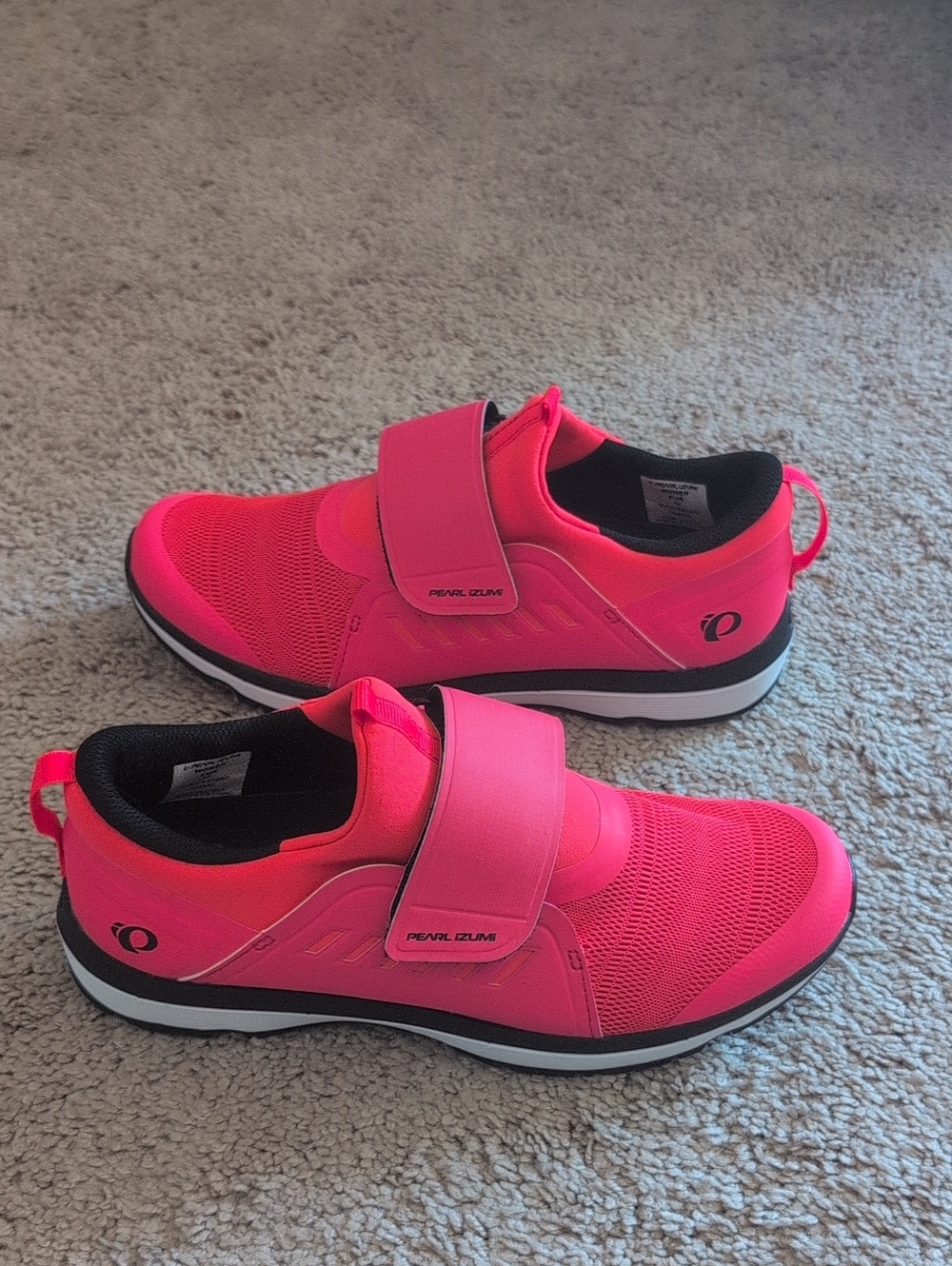 PEARL IZUMI Salmon Pink Road Bike Cycling Shoes